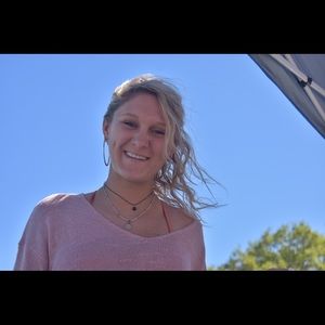 Meet your Posher, Alexis